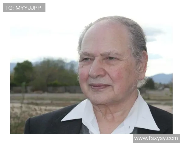 无绯闻的足球明星如何在聚光灯下保持低调与专注的职业生涯